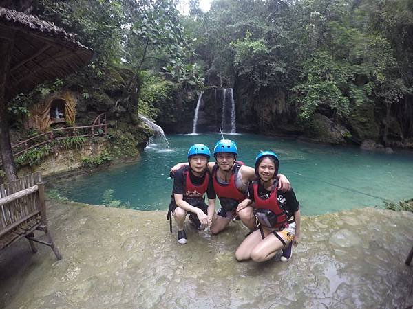 Day02-128-Guide Gopro-Canyoneering in Kawasan Fall