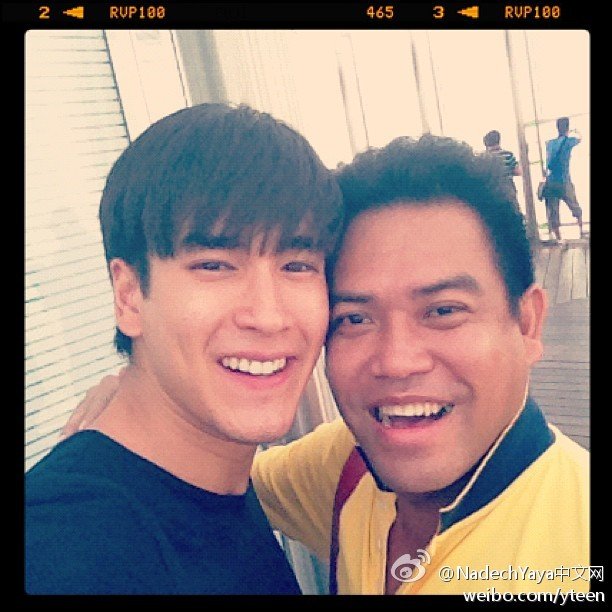 Nadech昨天一行在迪拜塔