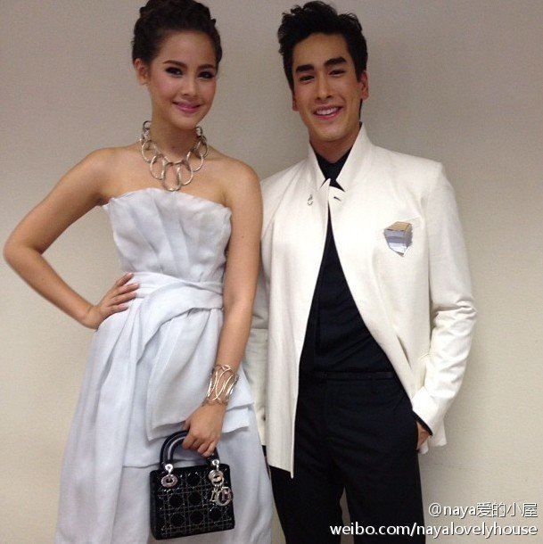 Nadech和Yaya今晚tvpool派對的造型，prince and princess