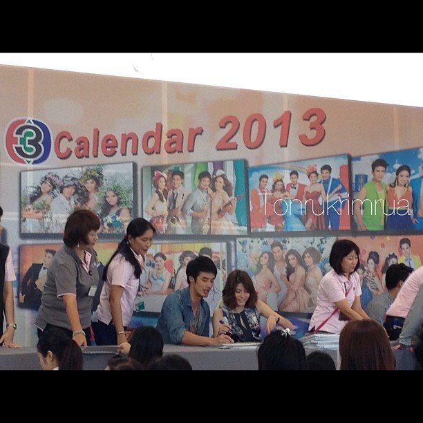 CH3Calendar2013簽名會│2012-11-29至30日簽名會 Part2