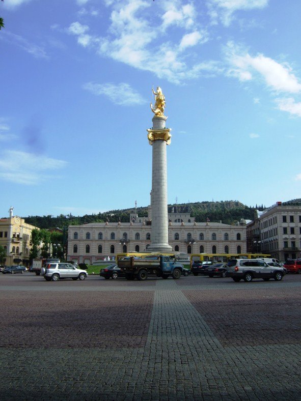 自由廣場（Freedom Square）