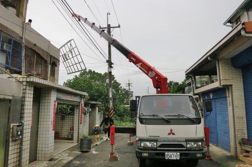 台中-弘興-不鏽鋼-採光罩-不銹鋼-遮雨棚-綠色採光PC板-