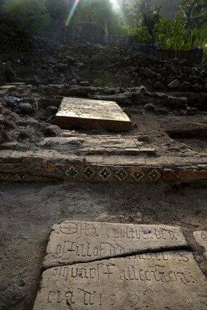 cape-verde-tombstones