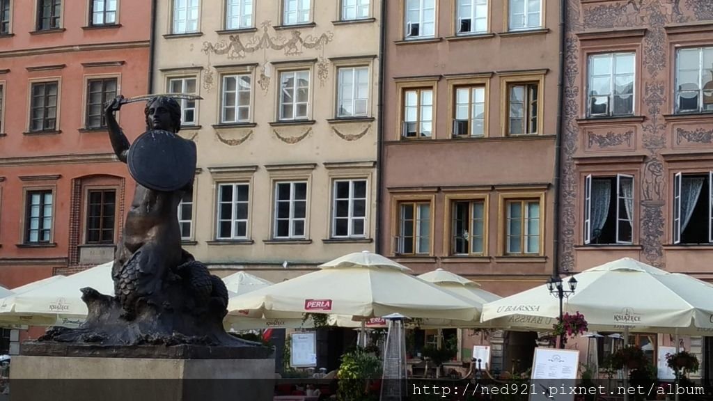 Warsaw2.jpg