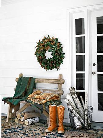 wreath-bench-1111-lgn-23271290