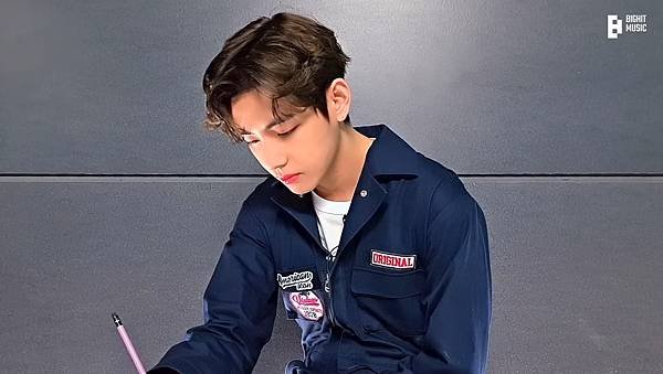 v.jpg