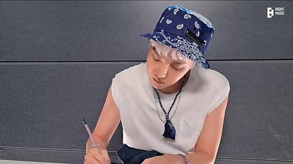 hobi.jpg