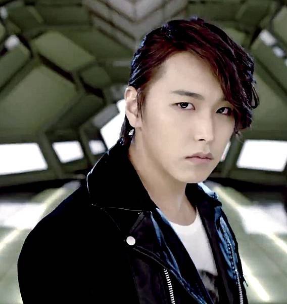 Super Junior-M_BREAK DOWN_Music Video_(1080p).mp4_000033783