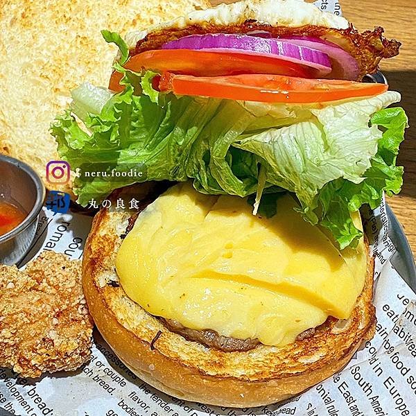 TakeOut Burger&amp;Cafe｜貓貓環繞美式漢堡推薦