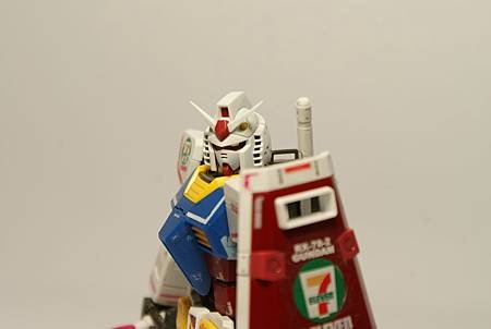 rg_rx-78-2-25.jpg