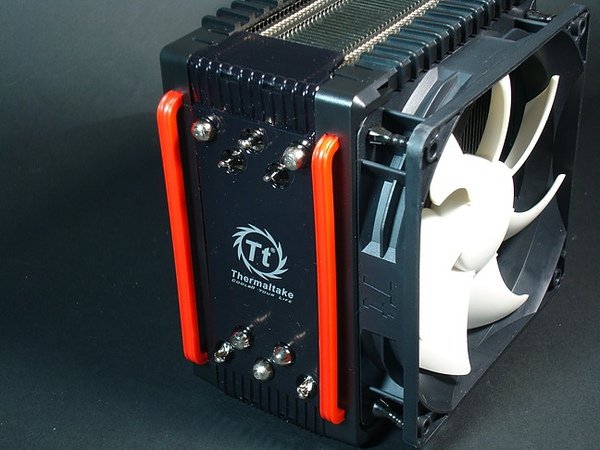 Thermaltake_Frio10.jpg