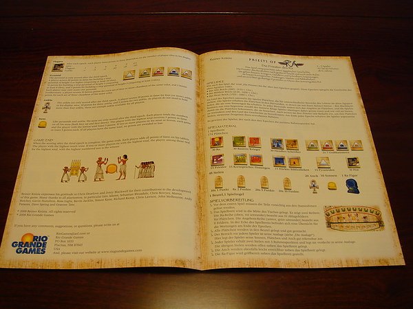 太陽神祭司(說明書攤開).JPG