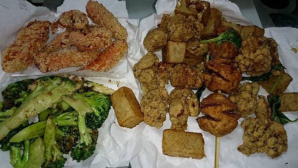 1780台中市北屯區昌平路一段雙數號和北平路雙數號交叉口鐵皮棚「松好吃塩酥雞」