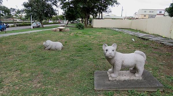0880高雄市梓官區十二生肖公園.jpg