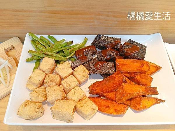 台中霧峰美食|咿品香雞排。霧峰好吃雞排分享~必點爆汁超巨雞排