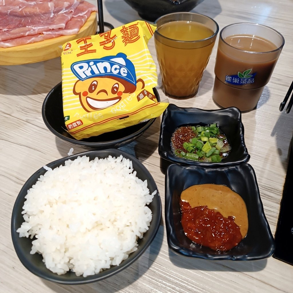 台中火鍋推薦|咪拉鍋物。北區 CP值爆表的平價火鍋~不用千元
