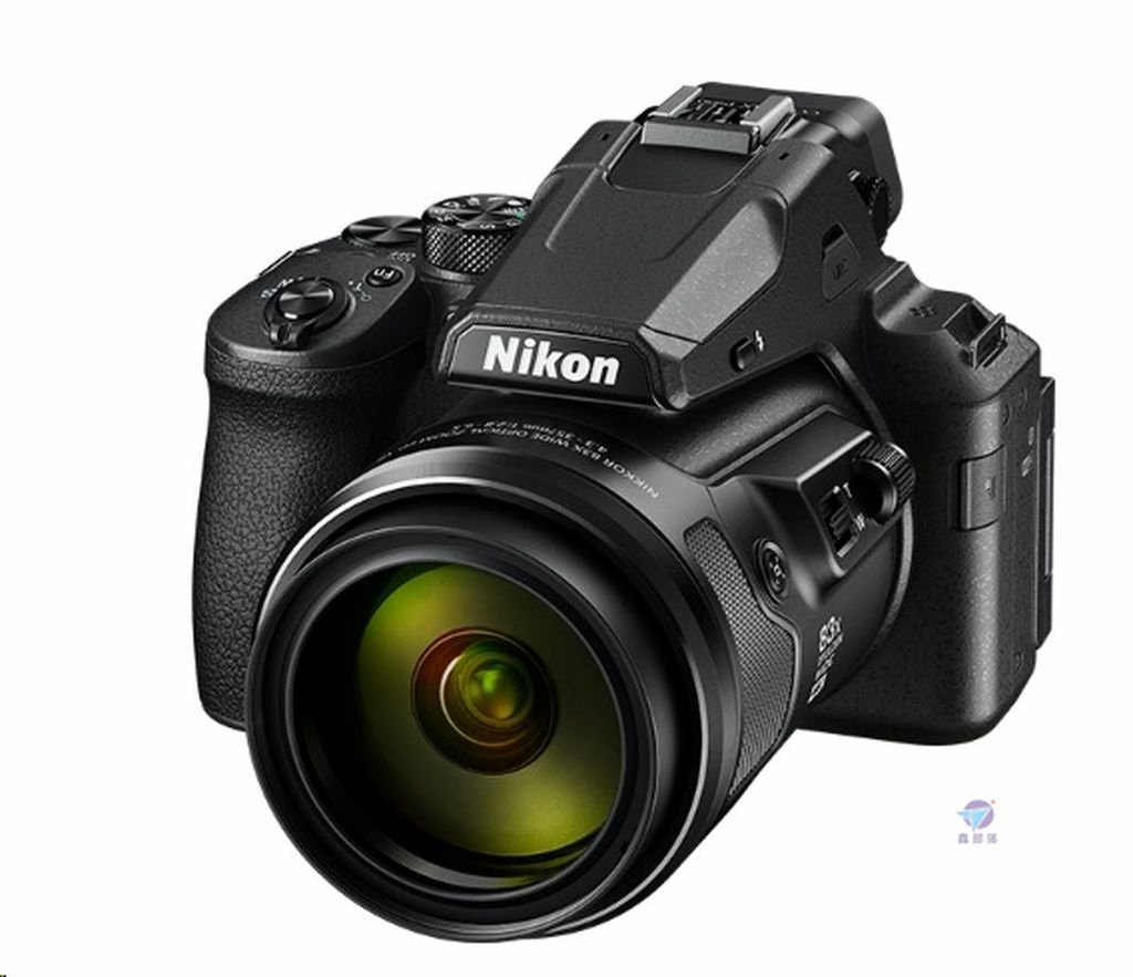 Pixnet-1428-032_z8 pre-release coolpix p950 06_结果.jpg
