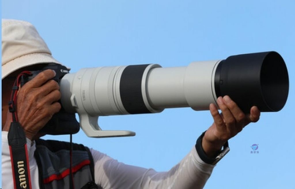 Pixnet-1965-004_驚傳佳能「RF200-800mm F6.3-9 IS USM」鏡筒有強度問題_Canon RF 200-800mm f6.3-9 IS USM Lens (Canon RF) problem 03_结果.jpg