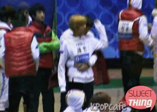 bf232415a11e4841b8127b09.gif