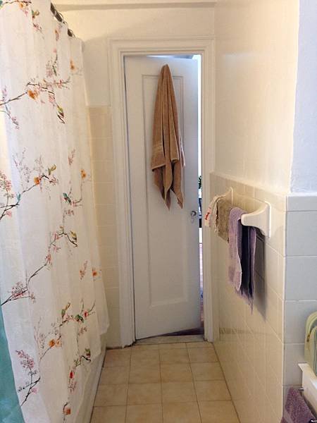 bathroom 2-1
