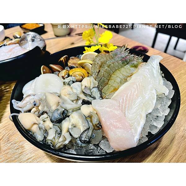 LINE_ALBUM_芮妮妮爺NiBe’s食旅日常-肉多多 桃園春日店 龍王麻辣鍋 起司牛奶鍋_220320_25.jpg