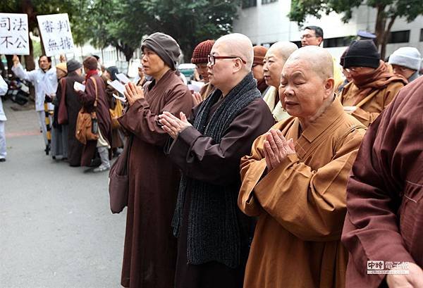 發起「台灣司法酷斯拉獎」，號召民眾評鑑過去1年裡，最荒謬的起