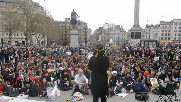 140330160621_protest_speaker_624x351_bbc