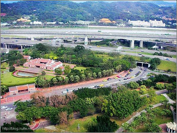 「林安泰古厝民俗文物館」林安泰古厝初建於1783年，至今已有