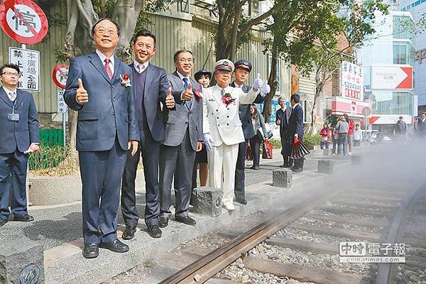 新竹火車站+基隆車站-基隆驛/清代台灣鐵路「新竹車站」 位在