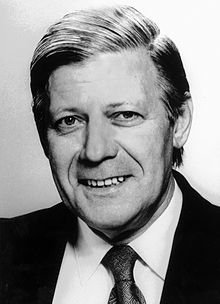 220px-Verteidigungsminister_Helmut_Schmidt