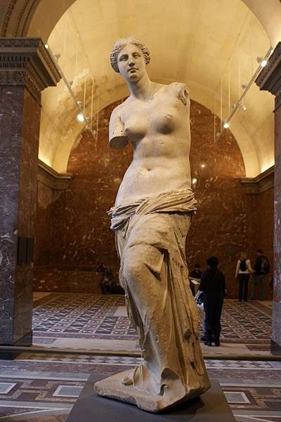 venus1-650x977