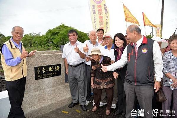 以造橋鋪路聞名的嘉邑行善團+行善團四樓供奉的城隍爺+帶著擔任