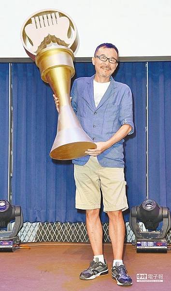 黃連煜（圖）獲得最佳客語歌手獎項，專輯「山歌一條路」更榮獲最