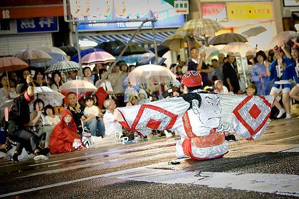 800px-Koenj_awaodori2