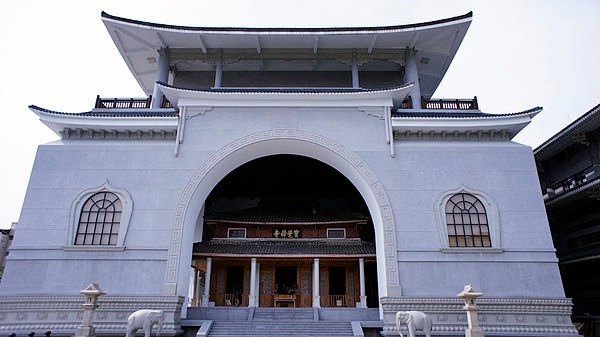 600px-寶覺禪寺大雄寶殿