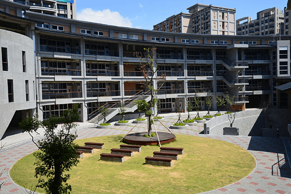 幼兒園/禾麗幼稚園/ 全台最可愛「蘑菇幼稚園」/建築師+禾麗