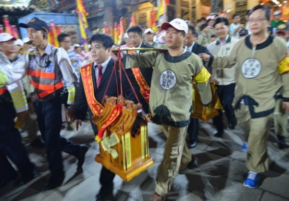 自行車進香團/腳踏車進香/徒步進香作為媽祖信仰的實踐或流行？