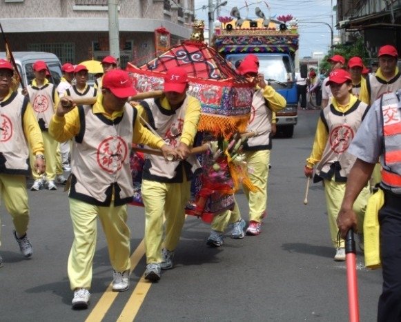 自行車進香團/腳踏車進香/徒步進香作為媽祖信仰的實踐或流行？