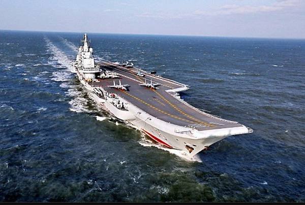 「山東艦」-遼寧號再度穿越台海防空識別區-「無害通過」/驅逐