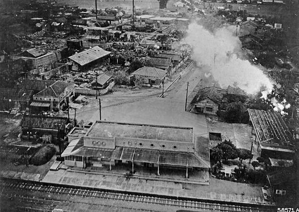 苗栗驛（苗栗火車站）1945年老照片/苗栗市國立聯大建築系大