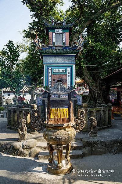 蓮座山觀音寺-1797年建-配祀粵籍移民特別信仰的三官大帝/