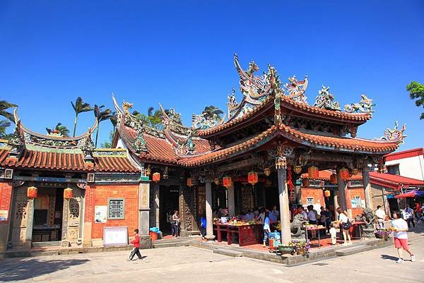 蓮座山觀音寺-1797年建-配祀粵籍移民特別信仰的三官大帝/