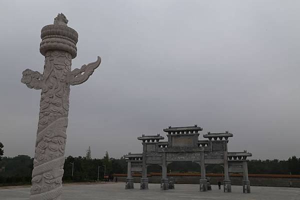 丘(邱)氏總祠河南堂文化園-坐北朝南，自北向南依次建有姜太公