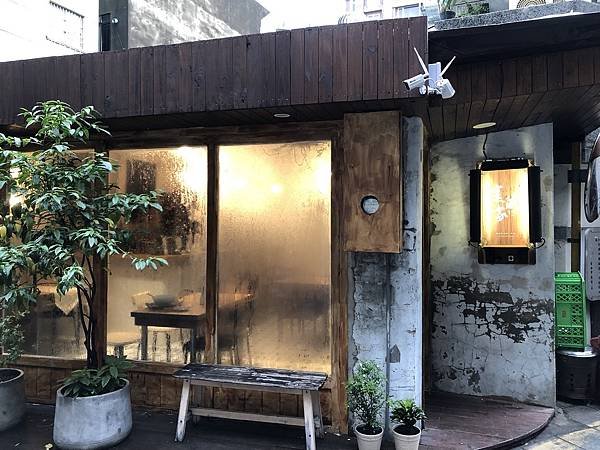 【台南中西區】『寔藏家』~美麗典雅的牛肉麵專賣店，台南溫體牛