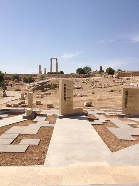 2-amman-citadel front view