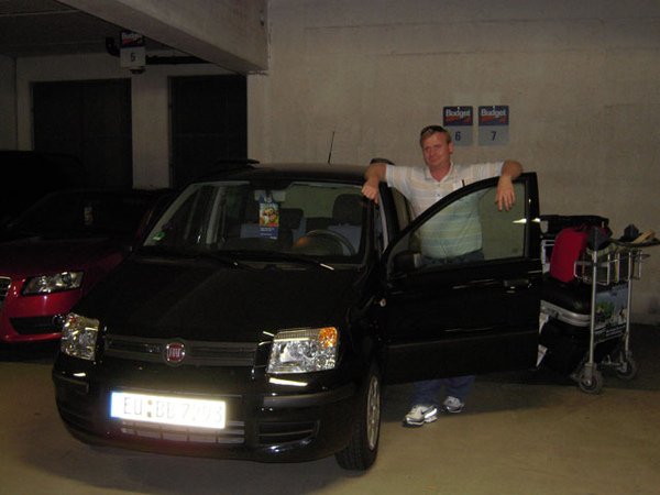 20090601_28_John_FiatRentalCar.jpg