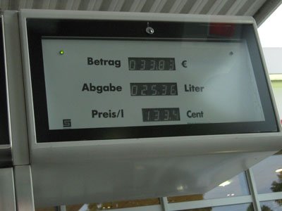 20090606_67_Verden_GasStation.jpg