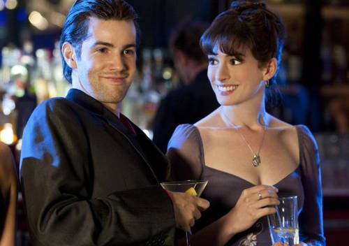 one-day-jim-sturgess-anne-hathaway-photo3.jpg