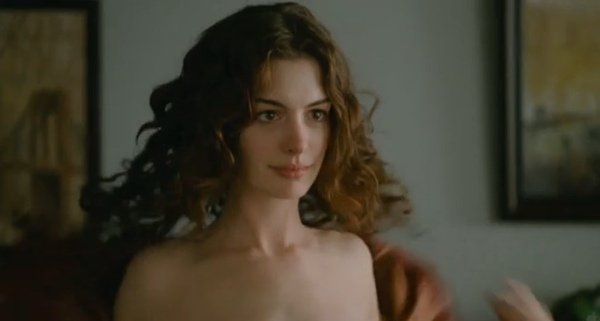Love-and-Other-Drugs-anne-hathaway-14965410-848-454.jpg