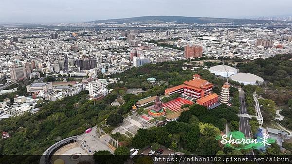 LINE_ALBUM_2025.01.11八卦山風景區_EMOJI燈光秀_250113_39.jpg